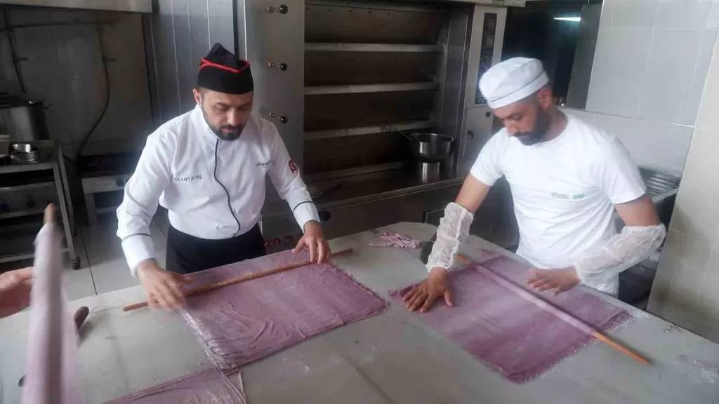 Şeker hastaları da artık yiyebilecek. Mor un ve meyvelerden üretiliyor - Resim: 13